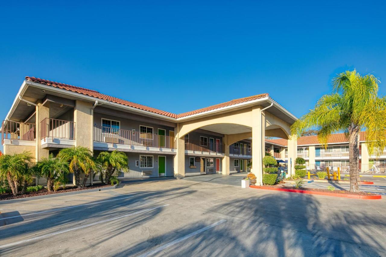 Signature Temecula Exterior photo